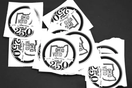 Early voting surges throughout Ohio, nation